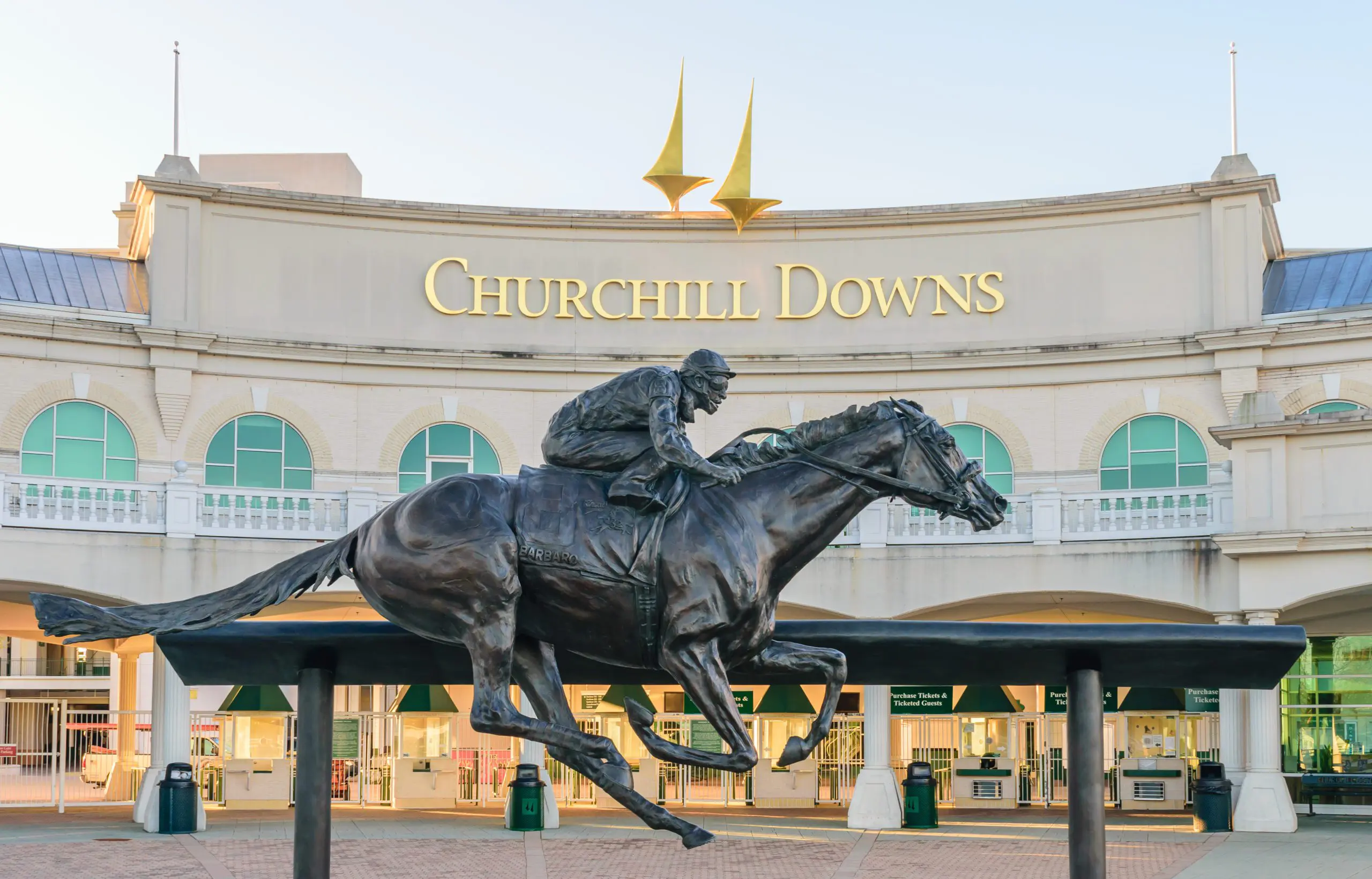churchill statue