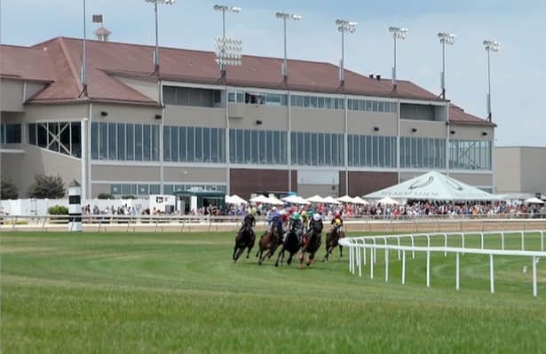 Quills Picks Winners – Wednesday 5/13 – Horseshoe Indianapolis Race 8 hsi turf turn