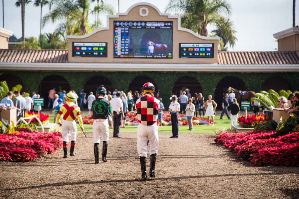 Quills Picks Winners – Thursday 7/30 – Del Mar Race 7 dmr26 paddock